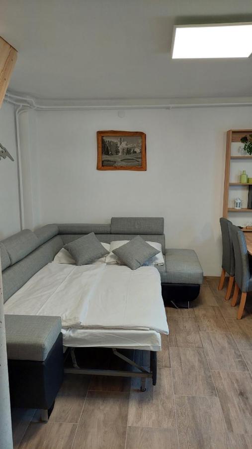 Ela Apartment *